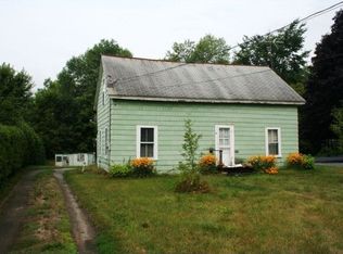 41 Maple St, Willsboro, NY 12996