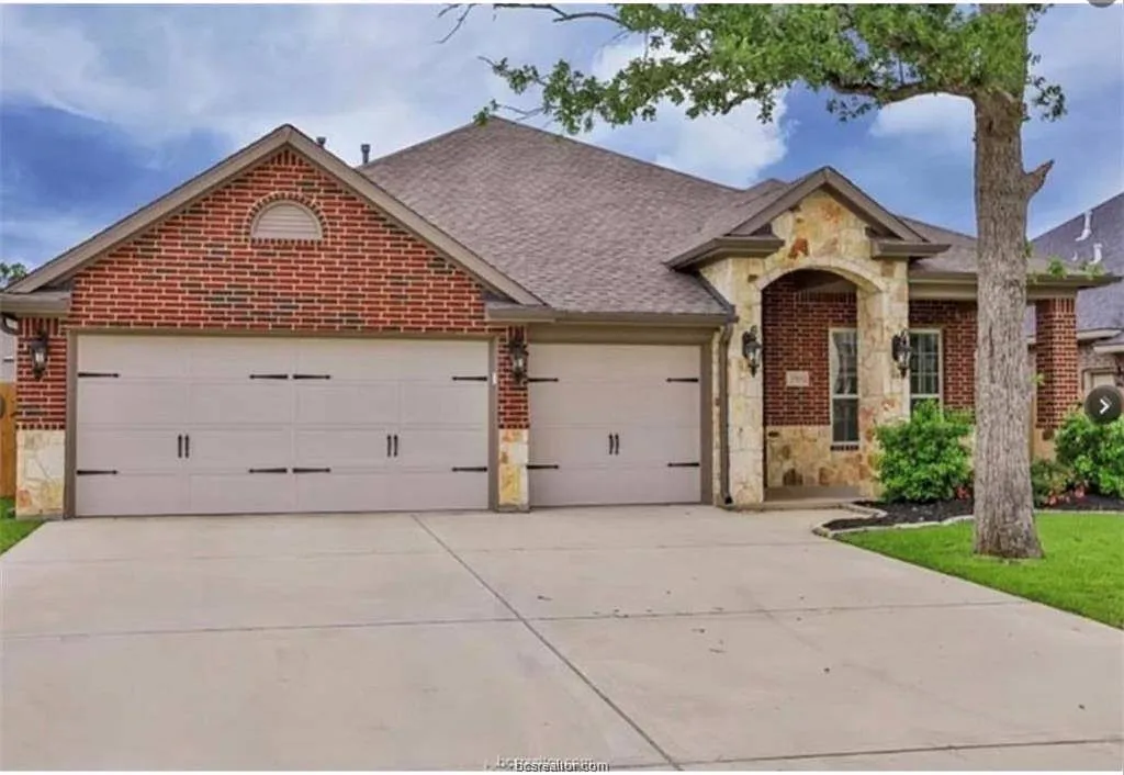 3 bed, 2314 sqft, $2,750 — Photo 1