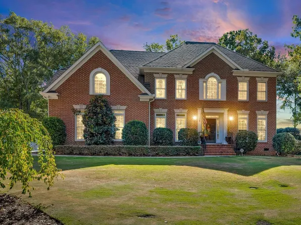 305 Stone Dale Dr, Simpsonville, SC 29681