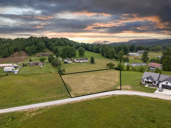 718 Laredo Dr, London, KY 40741