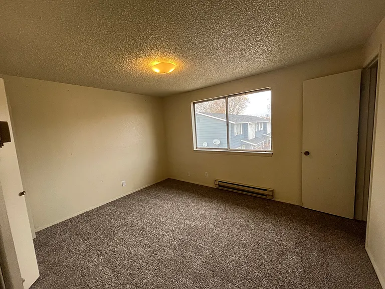 203 E Bird Ave #B — Photo 5