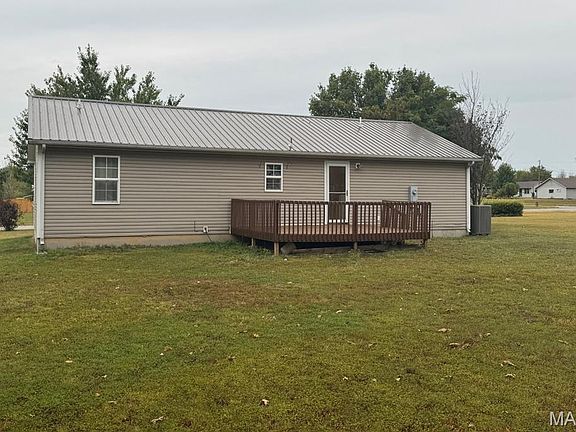 3rd image of 2133 Cedarwood Ct