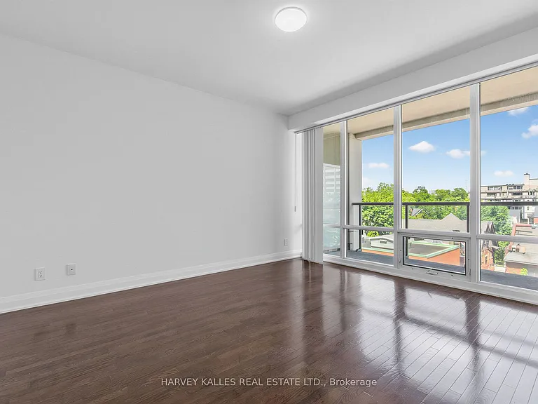 1 Bedford Rd #421 — Photo 3