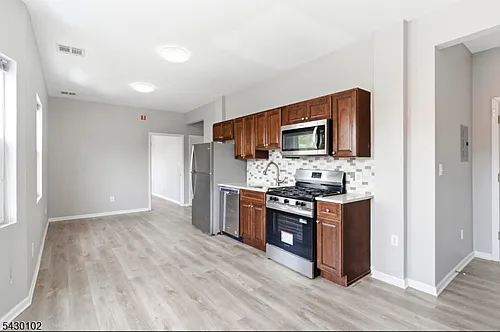 456 Avon Ave #33L Photo 1