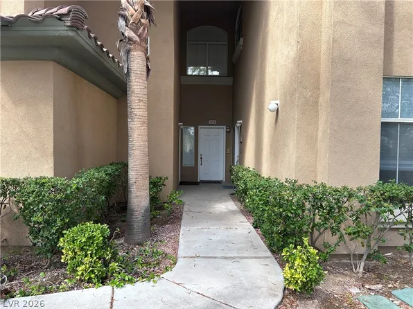 8701 Red Brook Dr Unit 202, Las Vegas, NV 89128
