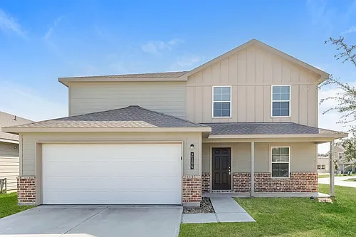 2104 Cedar Bend Dr Photo 1