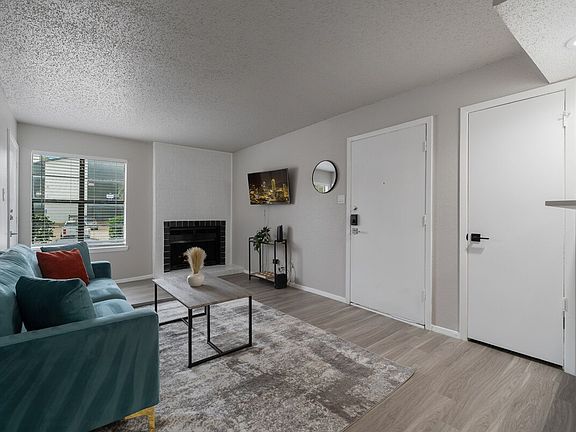 2nd image of 2501 Plumgrove Cir #Id1058003p