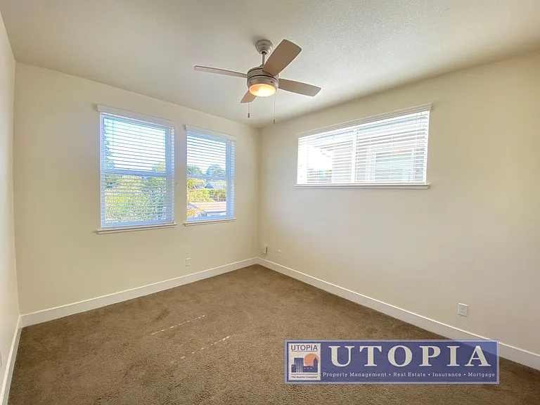 106 Jacobs Ln — Photo 19