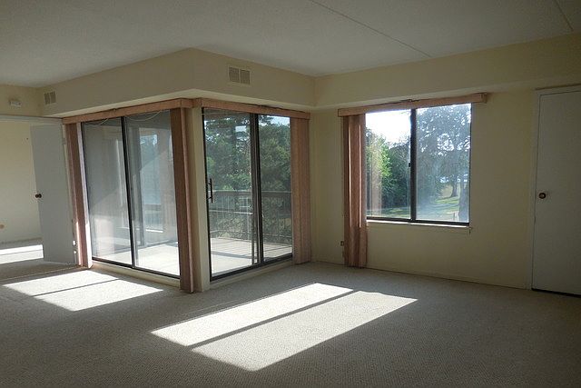 1st image of 400 Park Ave APT 302