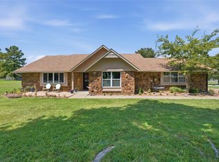 2326 Surrey Ln, Sapulpa, OK 74066