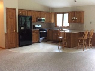 212 Christian Hill Rd, Milford, PA 18337