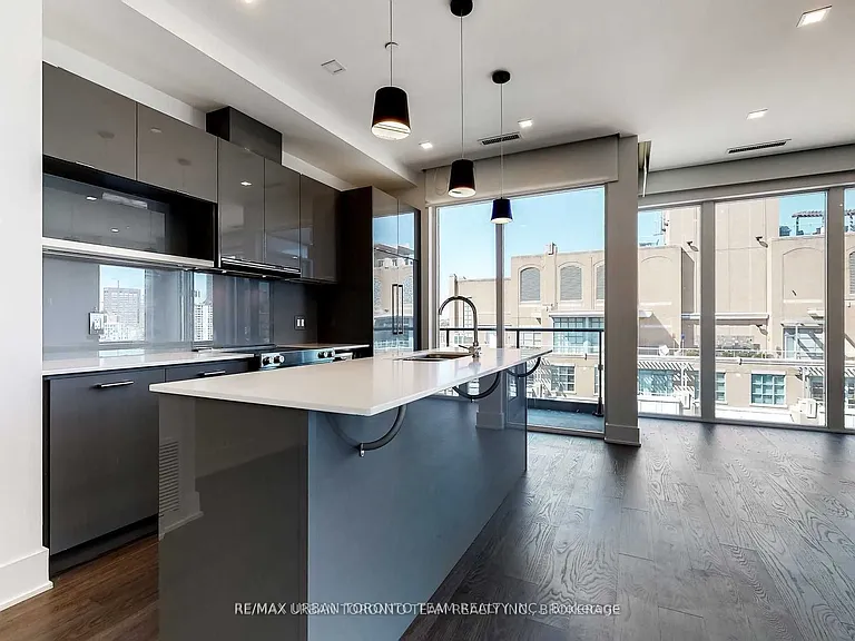 435 Richmond St W #Penthouse 103 — Photo 6