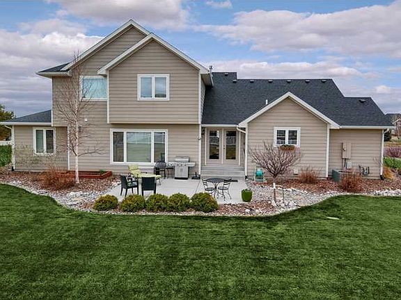 3rd image of 6247 Sandalwood Dr