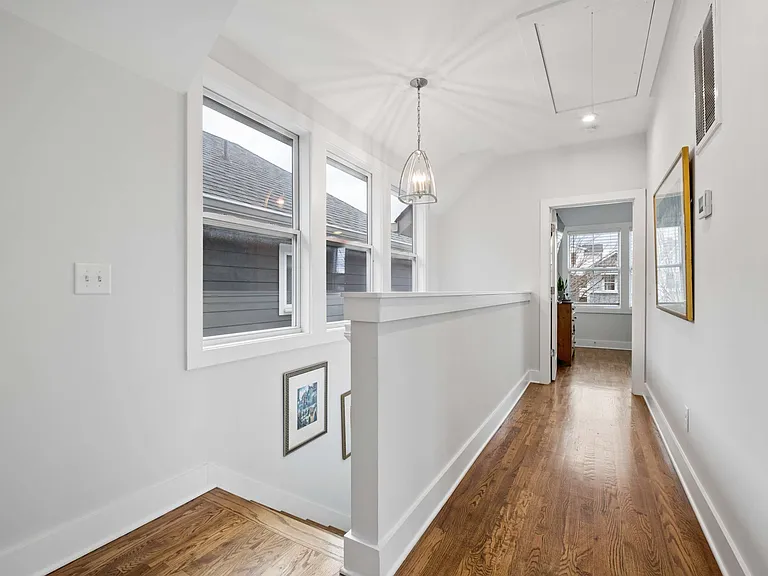 1125 Chester Ave #11 — Photo 15