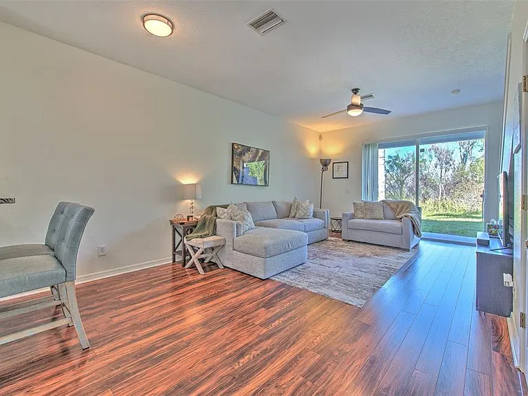 11094 Winter Crest Dr — Photo 5