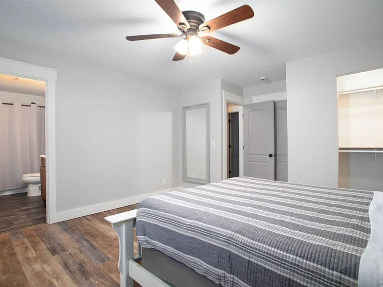 Terrace Dr — Photo 19