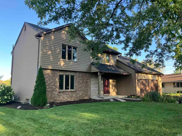 8427 Fawncrest Pl, Fort Wayne, IN 46835