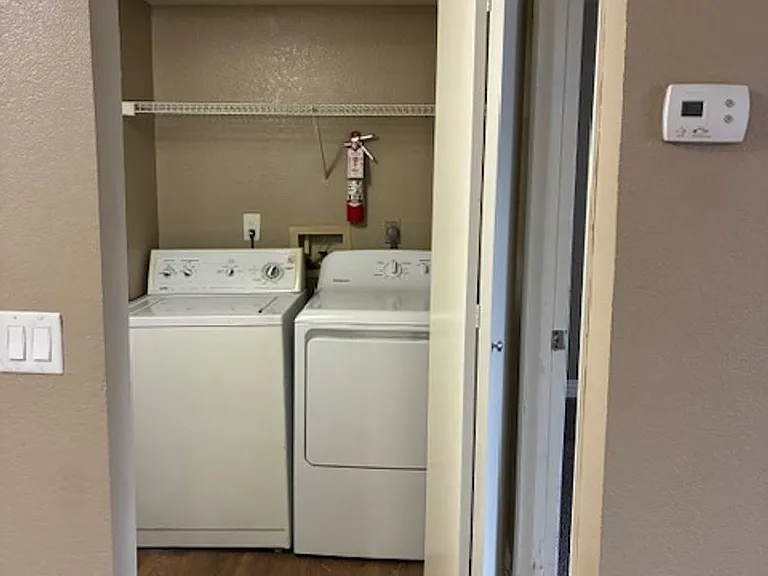 Mandalay Bay Apartments — Photo 49