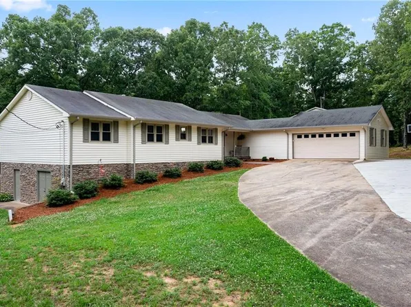 15 Running Deer Trl NW, Cartersville, GA 30121