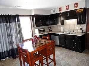5th image of 204 Snead Dr