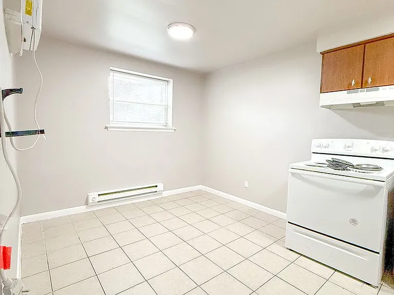 225 W Chester Pike — Photo 5