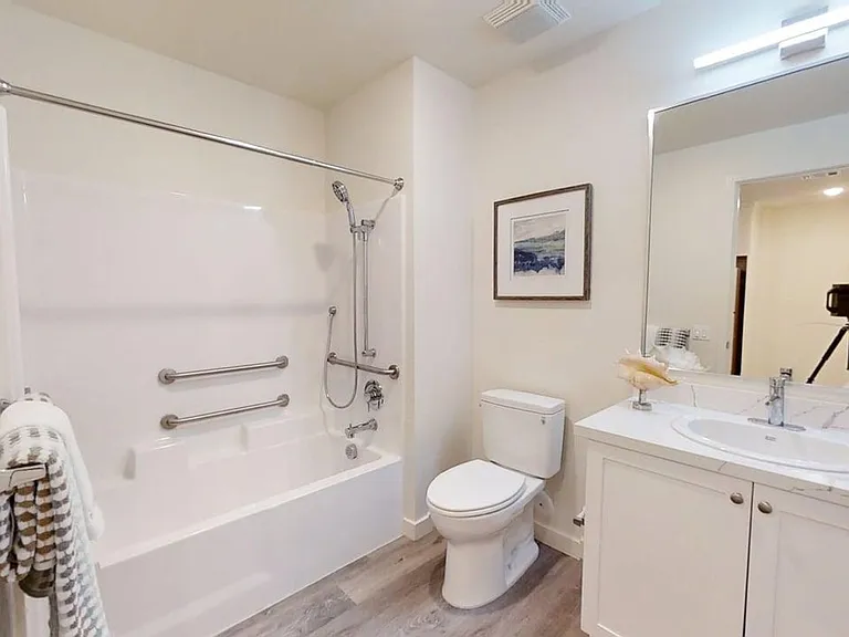 78 West Apartments — Photo 15