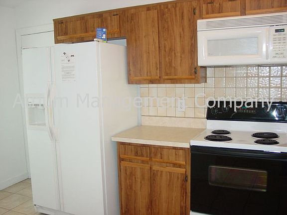 4th image of 112 Sycamore Ct
