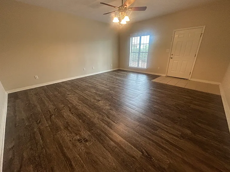 2309 Argonne Ln — Photo 12