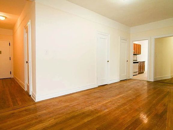 5th image of 7811 Kew Forest Ln APT 3CA