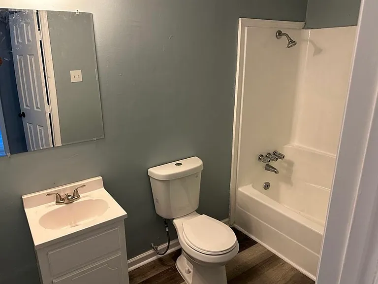 446 29th Pl #D — Photo 8