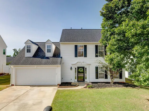 37 Bellows Falls Dr, Greer, SC 29650