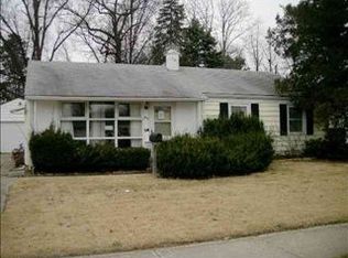 411 Manchester Dr, South Bend, IN