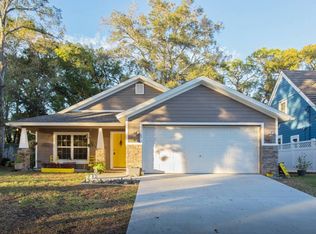 3203 W Arch St, Tampa, FL 33607