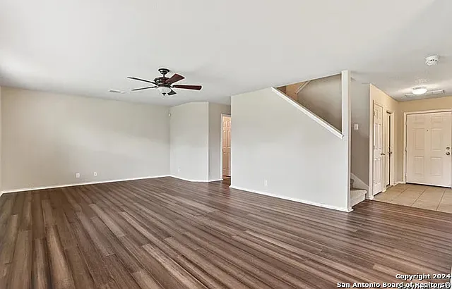 4 bed, 2.5 bath, 2234 sqft, $1,900 — Photo 3