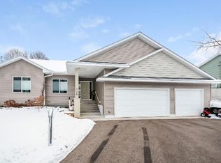 1126 Ferndale St N, Maplewood, MN 55119