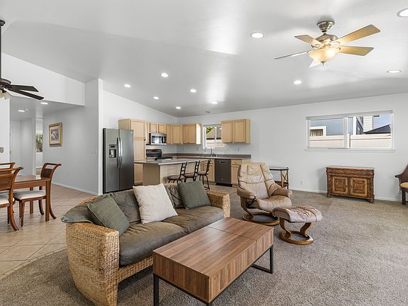 3rd image of 96 Kawailani Cir