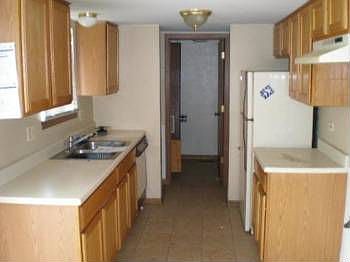 4th image of 1751 Goddard Ln