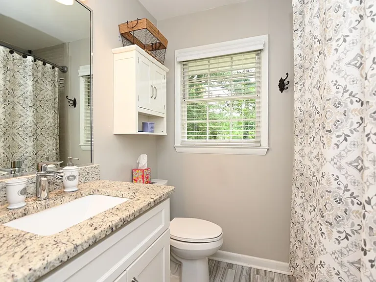 2260 Pinecliff Dr NE — Photo 16