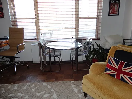 Sold by Sotheby's International Realty | media 5