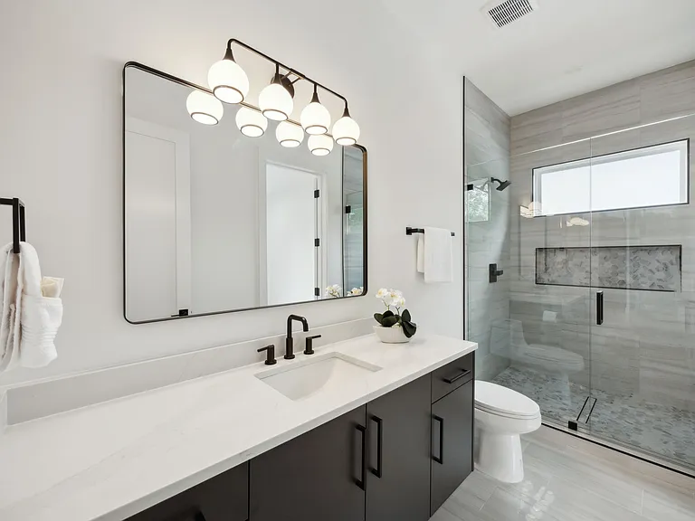3815 Hawick Ln — Photo 16