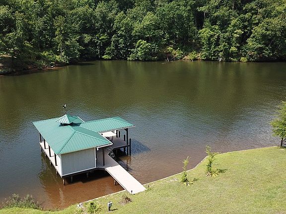 2nd image of 219 Hickory Pass