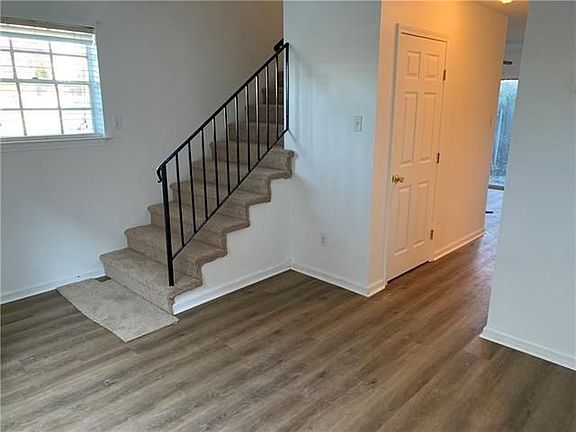 3rd image of 3000 12th St APT C