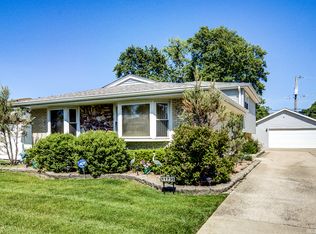 11735 S Leamington Ave, Alsip, IL 60803
