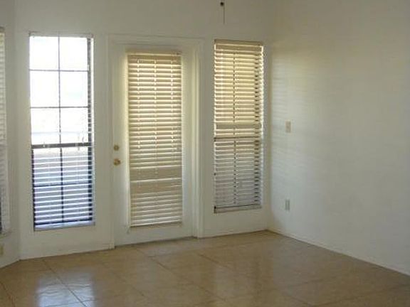 5th image of 8888 N 47th Ave APT 161