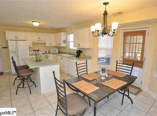 1 Mariposa Ct, Simpsonville, SC 29680