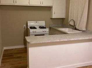 20384 Thunderbird Rd APT 2, Apple Valley, CA 92307