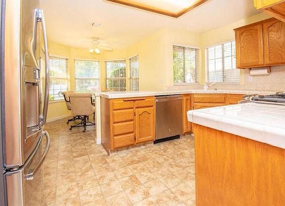 5th image of 1656 Jamie Dr