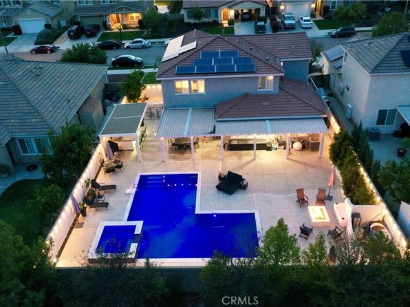 27956 Brightside Cv, Sun City, CA 92585