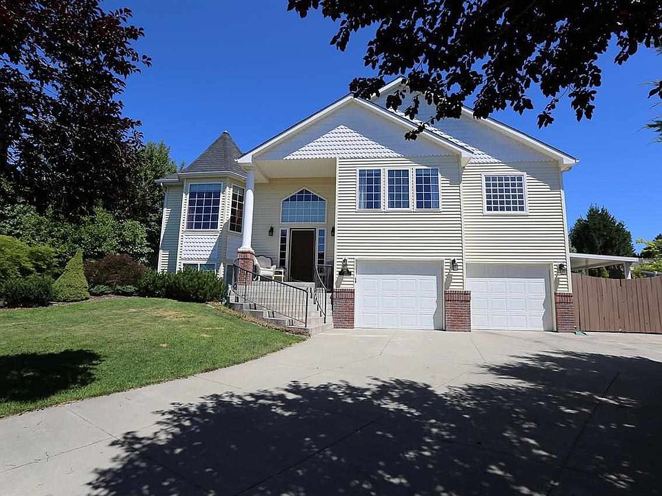 1st image of 105 S Beach Ct