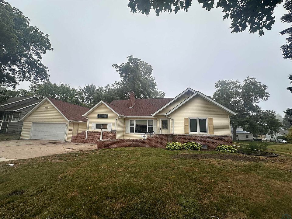 1st image of 3 Vista Dr